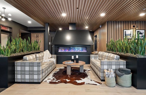St. Anthony West Apartment | 413 Huck Minneapolis