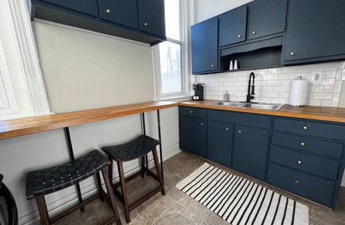 Old Louisville Apartment | 414 #3 · Stellar Suites | Here Comes the Sun | St. James Ct