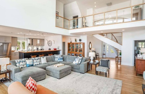 Saint Helena Island House | 416 Tarpon Blvd