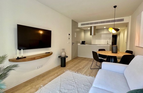 Ensanche Diputacion Apartment | 42 Reyes Catolicos Premium Homes - Deluxe Home