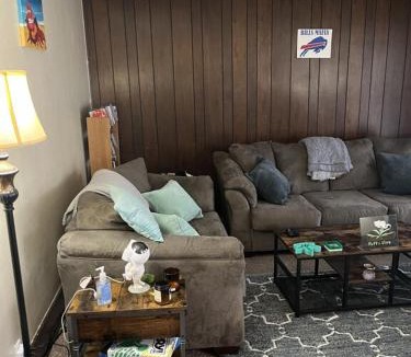Buffalo Apartment | 420 friendly 3 bedroom upstairs apartment