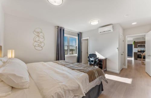 Spruce Hill Apartment | 4211 Suites
