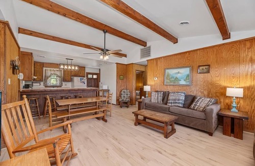 Nags Head House | 424 Community Pool, Elevator, & Screened-In Deck