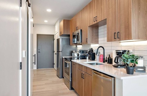 St. Anthony West Apartment | 424 Huck Minneapolis