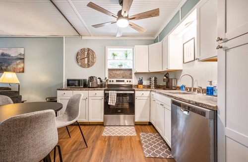 Woodstock Apartment | 4297 Earney Rd, Unit 2, Woodstock
