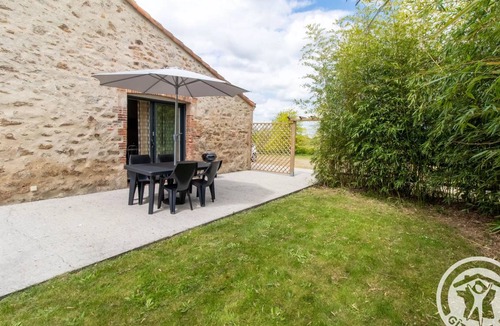 Saint-Christophe-du-Bois House | 43 m² House ∙ 1 bedroom ∙ 4 guests
