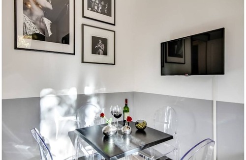 Saint-Germain-des-Pres Apartment | 43 m² Apartment ∙ 1 bedroom ∙ 2 guests