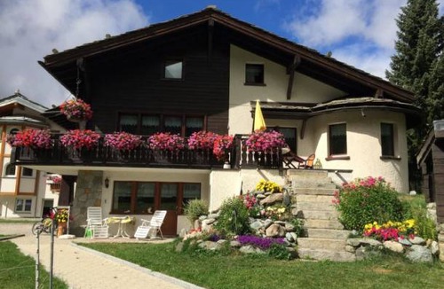 Saas Grund Ski Chalet | 430 ft² Chalet