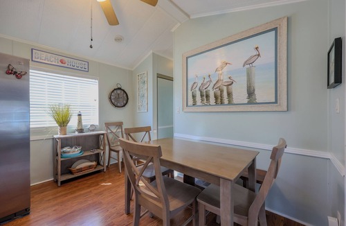 Myrtle Beach Cottage | 4320 Willow Bank- Sleeps 6