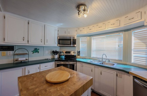 Myrtle Beach Cottage | 4320 Willow Bank- Sleeps 6