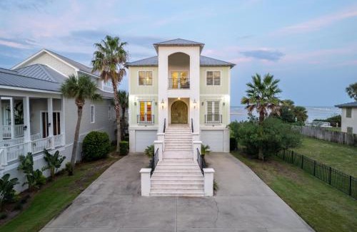 East Beach House | 4338 Sixteenth Street