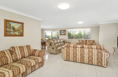 Long Jetty House | 44 Oaks Avenue, No:4