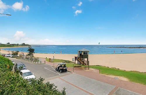 Long Jetty House | 44 Oaks Avenue, No:4