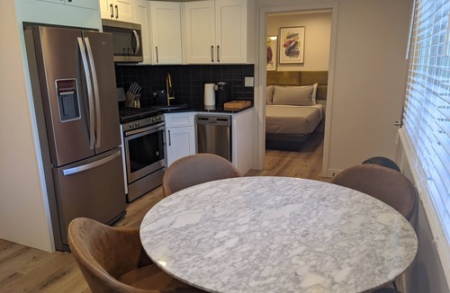 Michigan City Hotel | 4411 Inn & Suites