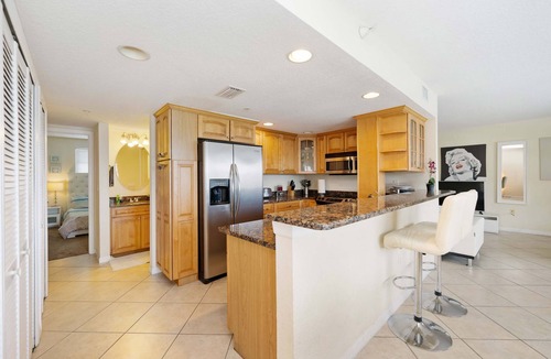 Clearwater Beach Apartment | 445 Clearwater Hamden