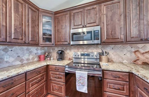 Blanco House | 45-ac Estate-Private Blanco River Access-Fire Pit!