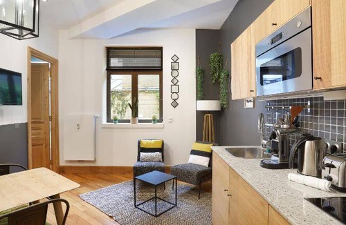 Republique–Point-du-Jour Apartment | 45 m² Apartment ∙ 4 guests