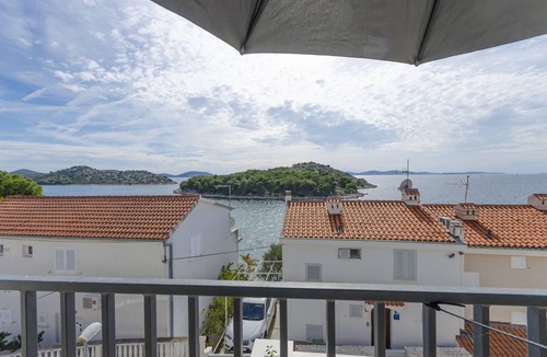 Tribunj Apartment | 45 m² Apartment ∙ 1 bedroom ∙ 4 guests