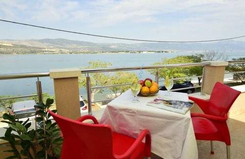 Municipality of Trogir Apartment | 45 m² Apartment ∙ 1 bedroom ∙ 4 guests