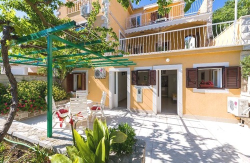 Bol Apartment | 45 m² Apartment ∙ 2 bedrooms ∙ 4 guests