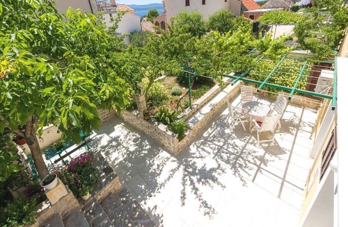 Bol Apartment | 45 m² Apartment ∙ 2 bedrooms ∙ 4 guests