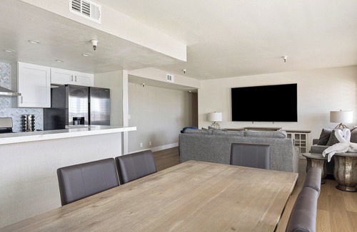 Morro Bay Hotel | 456 Embarcadero Inn & Suites