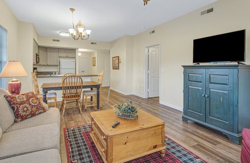 Red Hill Condo | 4595 Girvan Drive Legends