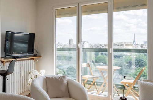 Republique–Point-du-Jour Apartment | 46 m² Apartment ∙ 1 bedroom ∙ 4 guests