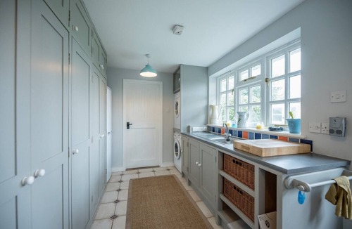 Woodbridge Cottage | 46 Ivy Cottage