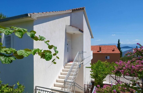 Municipality of Trogir Apartment | 46 m² Apartment ∙ 2 bedrooms ∙ 4 guests