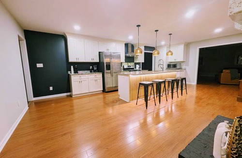 East Cobb House | 460 Holt