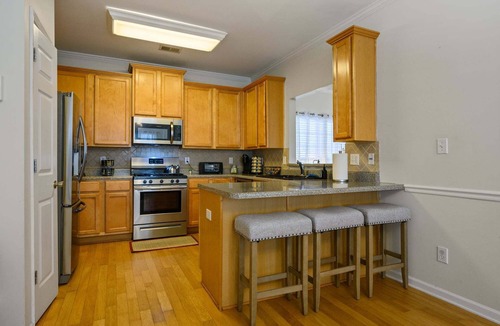 Acworth Cottage | 4632 Liberty Square Dr, Acworth