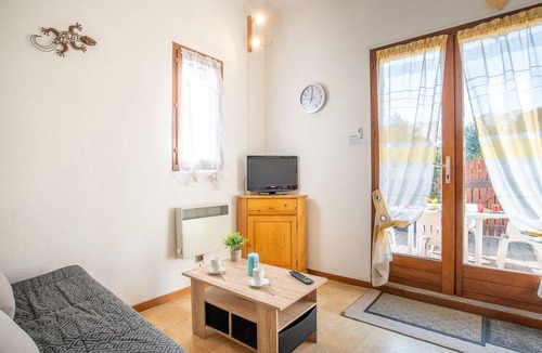 Sainte-Marie-la-Mer Apartment | 47 m² Apartment ∙ 2 bedrooms ∙ 4 guests