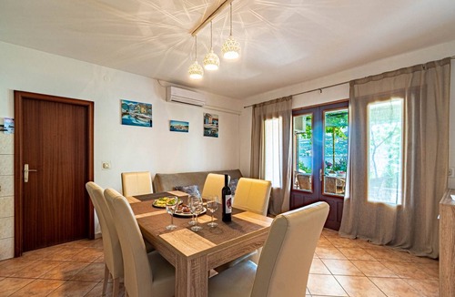 Cove Tri Zala (Zrnovo) Apartment | 47 m² Apartment ∙ 2 bedrooms ∙ 5 guests