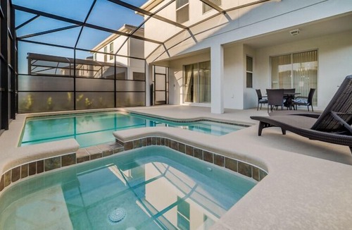 Kissimmee Villa | 4716 Kings Castle Circle