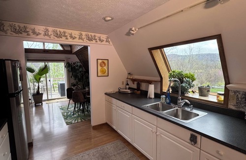 Keyser House | 474, Your Mountain Getaway.