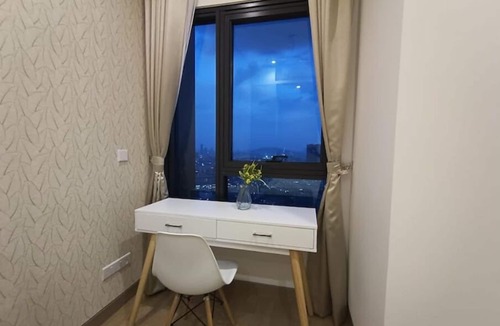 Pudu Apartment | 47th Floor 2BR with Infinity Pool @Bukit Bintang