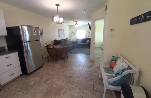 Port Aransas Apartment | #48 Beach access, large pool! Fish house