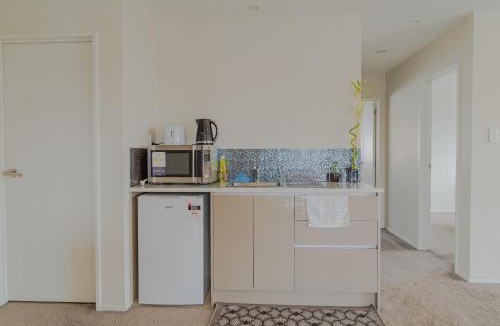 Flat Bush Bed & Breakfast | 48 Chands