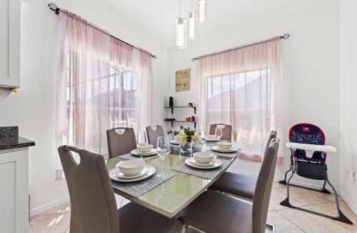 Cumbrian Lakes Apartment | 4817 Cumbrian Lakes Drive
