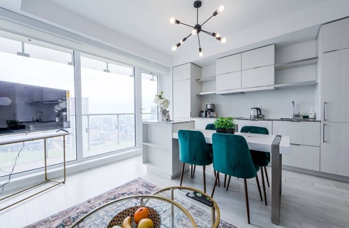 Bay Street Corridor Apartment | 49 m² Apartment ∙ 2 bedrooms ∙ 4 guests