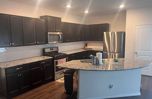 San Antonio House | 4b/2bath close to shopping/lackland afb
