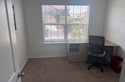 San Antonio House | 4b/2bath close to shopping/lackland afb