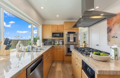 Malibu House | 4B/3B Ocean View Home with Pool