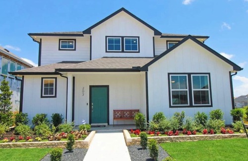 Hutto House | 4B brand new house at the center of Hutto.