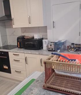 Mayfield Apartment | 4b Budoch Drive