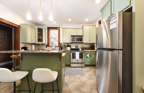 South Side Flats House | 4b Pittsburgh Escape: BBQ, Games, 10mins to UPitt