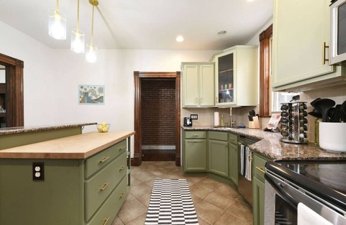 South Side Flats House | 4b Pittsburgh Escape: BBQ, Games, 10mins to UPitt