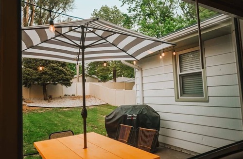 Lincoln House | 4bd 2b 9 guests | Great Backyard | Ping Pong Table