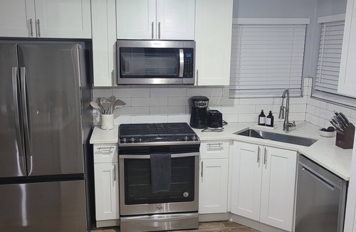 Pflugerville House | 4bd 3ba - Pool/HotTub/Arcade/Theater/PingPong/Foosball